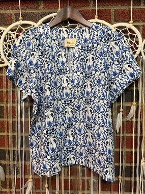 Elie Tahari Blue & White Floral Short-Sleeve Blouse